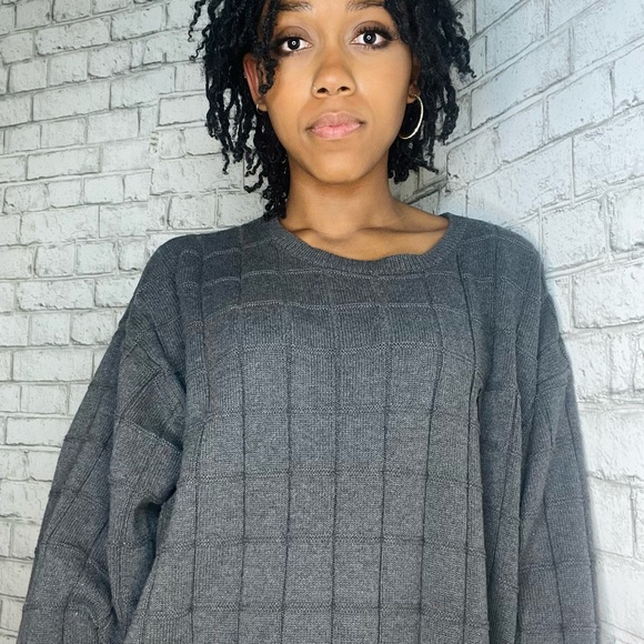 Gray Oversized Sweater - Picture 3 of 6